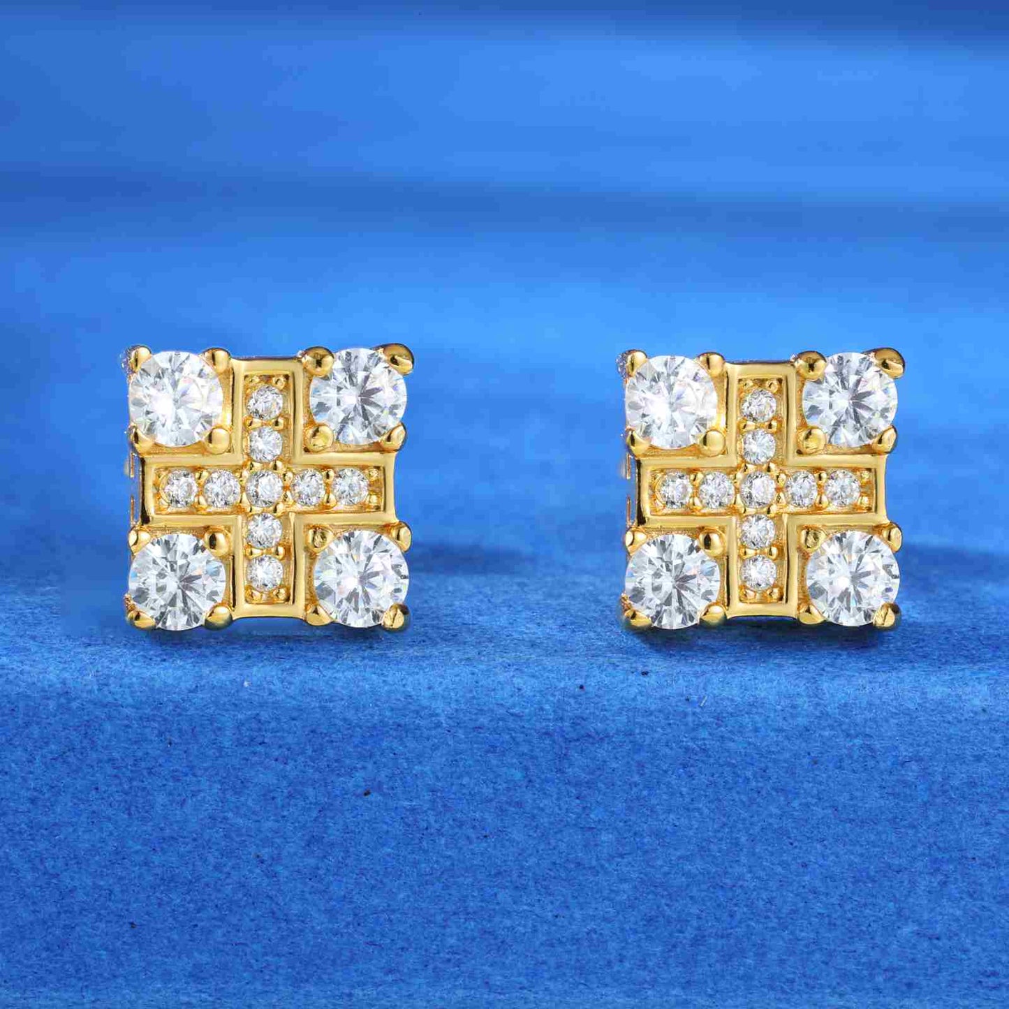 2mm-5mm 1 Row Moissanite Huggie Hoop Earrings