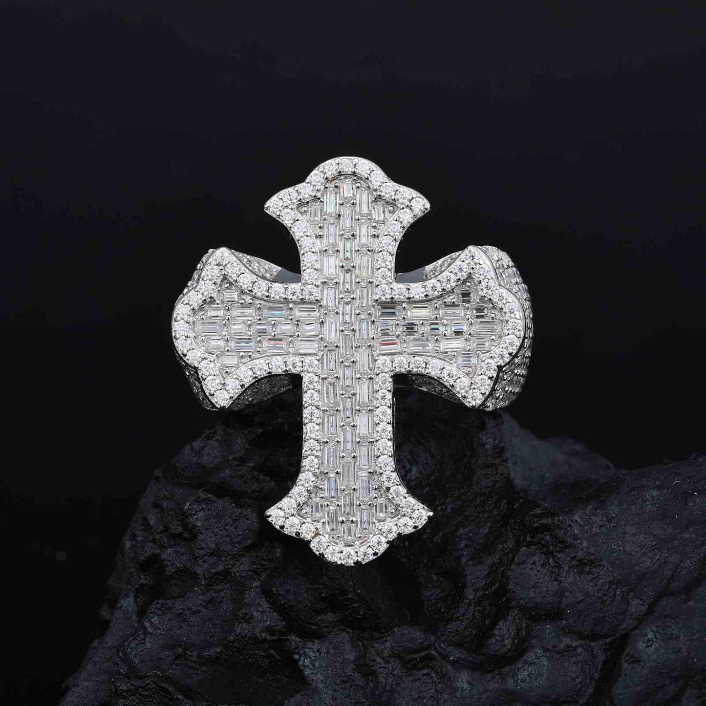 S925 Baguette Moissanite Iris Cross Ring