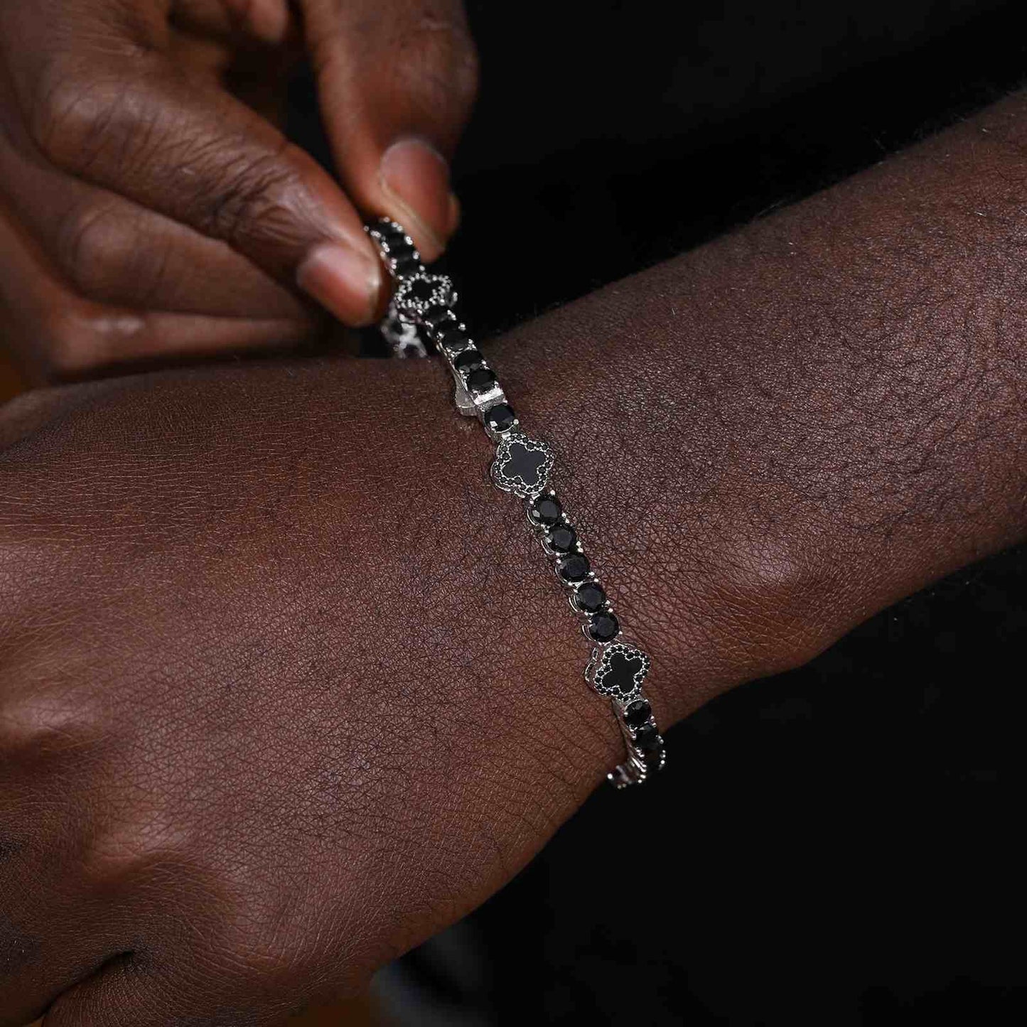 4mm S925 Moissanite Tennis Bracelet With Four Leaf Clover