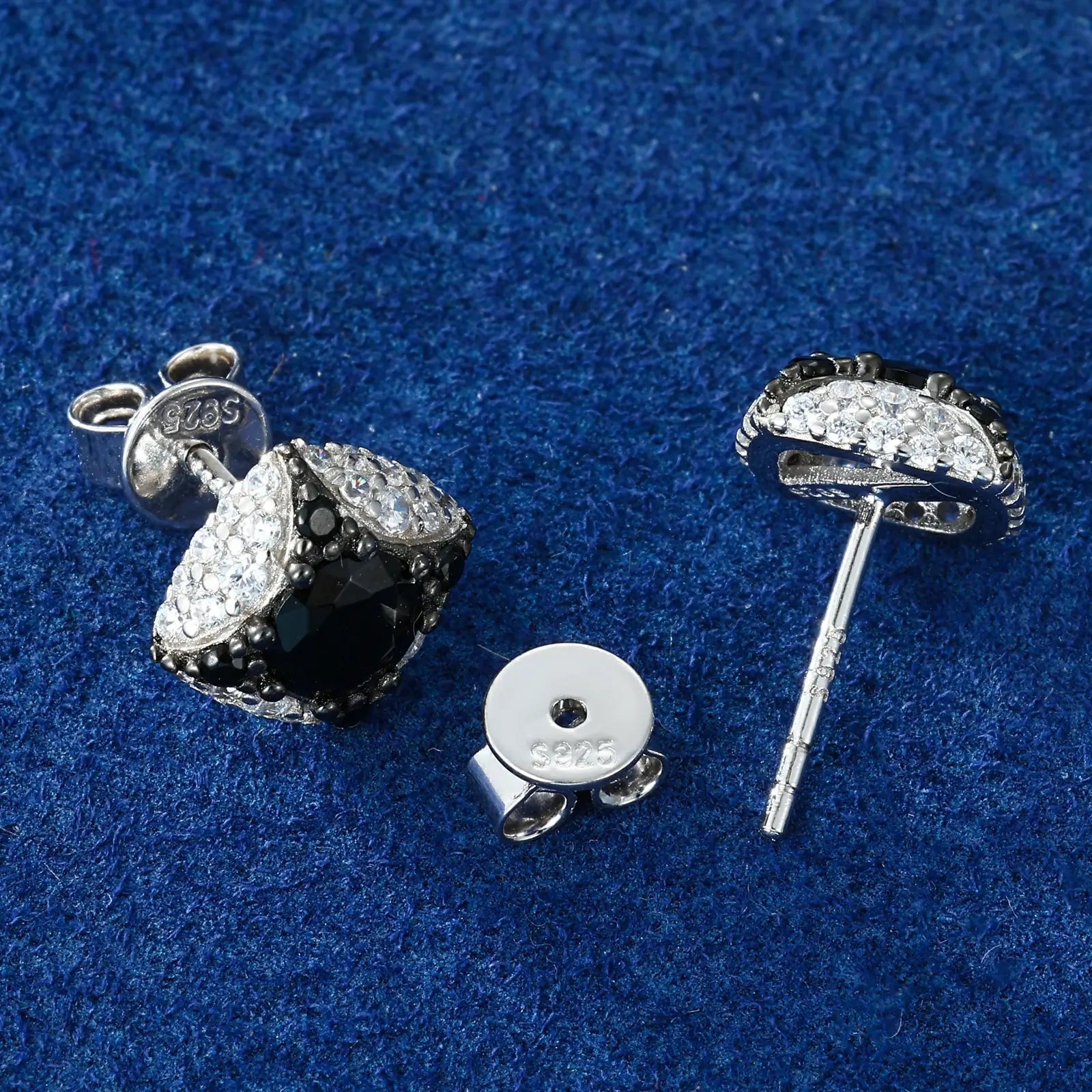 S925 Moissanite Black Four-pointed Star Stud Earrings