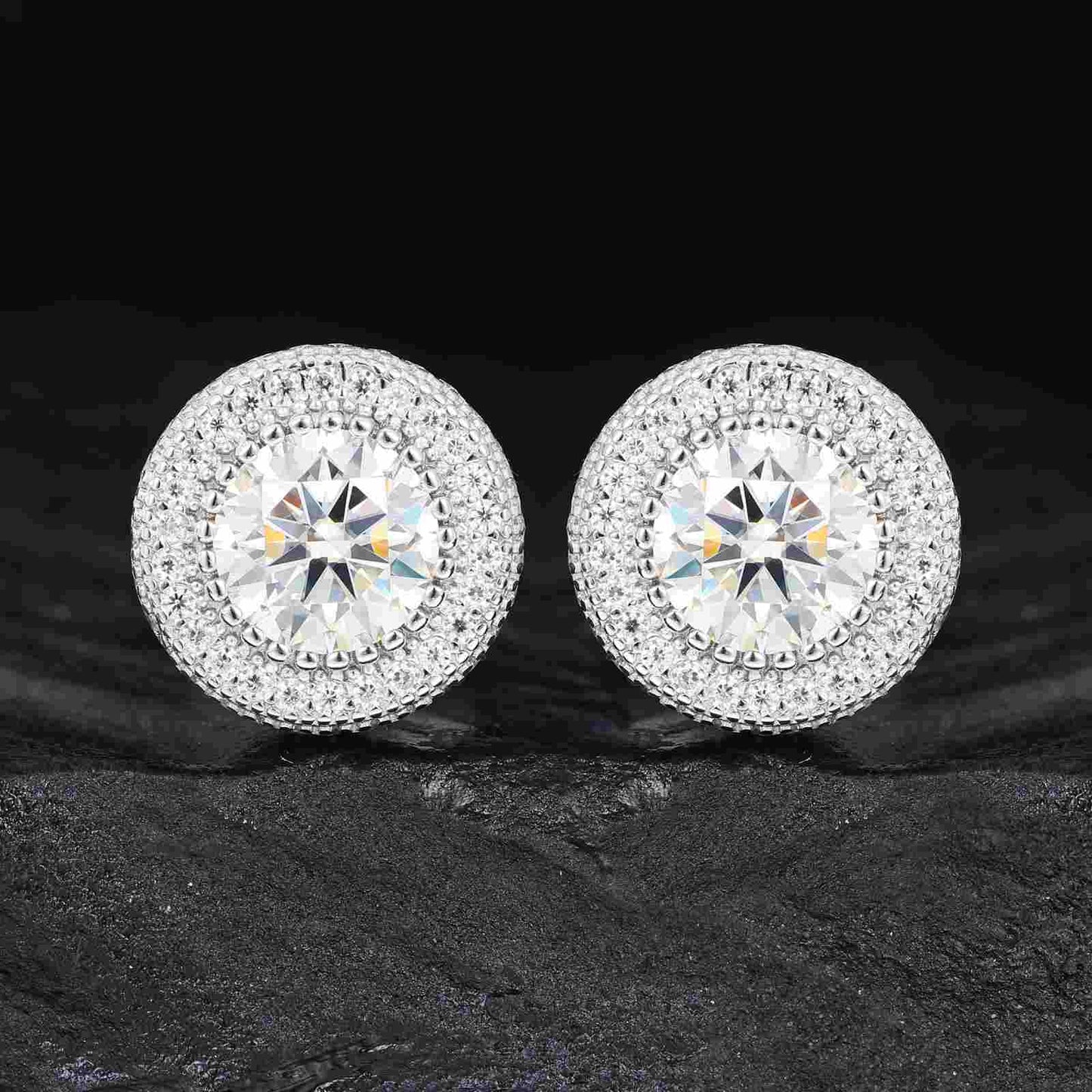 2mm-5mm 1 Row Moissanite Huggie Hoop Earrings