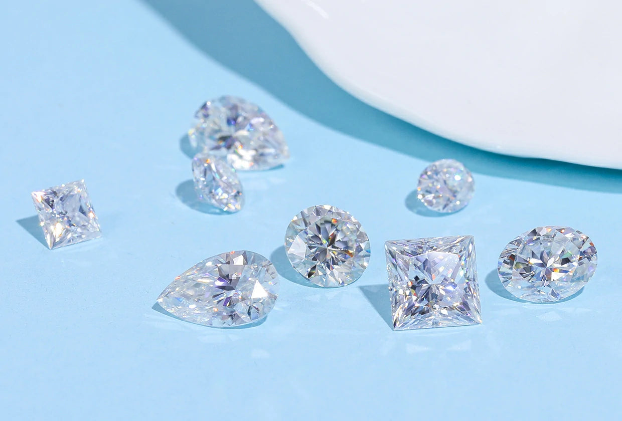 2mm-5mm 1 Row Moissanite Huggie Hoop Earrings
