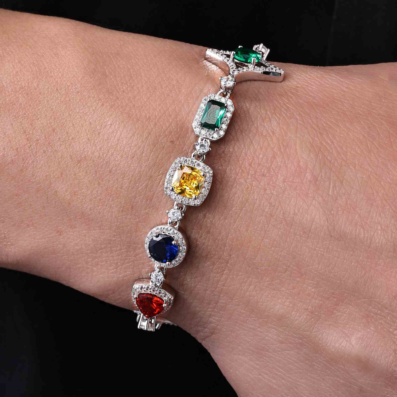 20mm S925 Moissanite Four Leaf Clover Infinity Link Bracelet