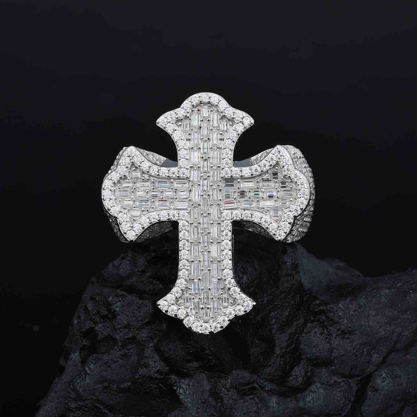 S925 Baguette Moissanite Iris Cross Ring