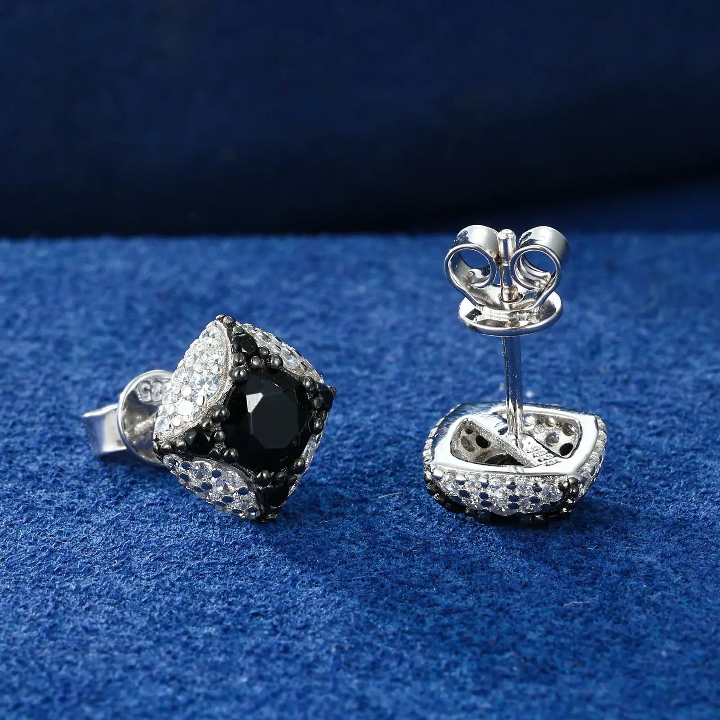 S925 Moissanite Black Four-pointed Star Stud Earrings