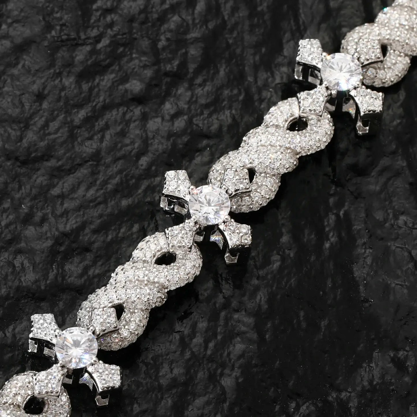 13mm S925 Moissanite Twining Infinity Cross Link Bracelet